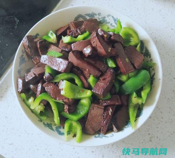 它是补血库，隔天炒一盘，除去老雀斑，多吃不长肉