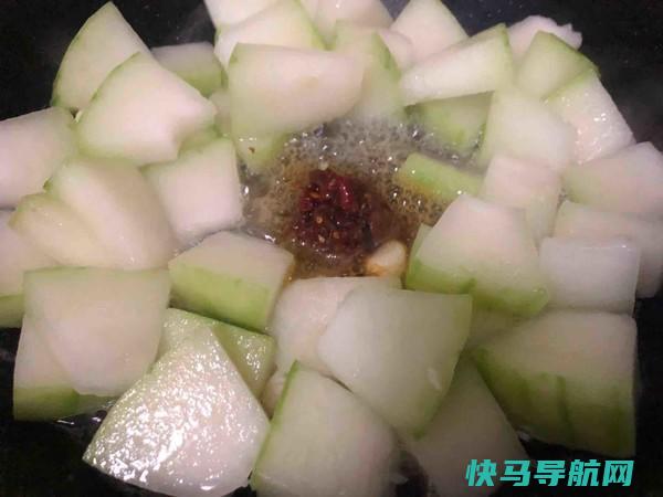 冬季湿气重，女人要常吃这种食物，祛湿止痒，身体