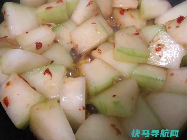 冬季湿气重，女人要常吃这种食物，祛湿止痒，身体