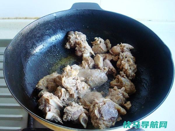 天冷了，吃猪牛肉不如多吃这肉，我家隔三差五炖，家人