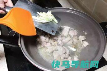 大白菜炖豆腐时，先炒白菜还是先炒豆腐？教你最正确