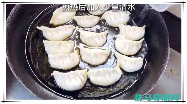 冬天吃饺子，不能错过这种馅，比肉三鲜还香，孩子一口