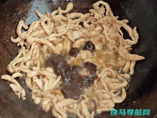 我家午饭这样吃浓郁酱香，连邻居也闻着香味儿来串