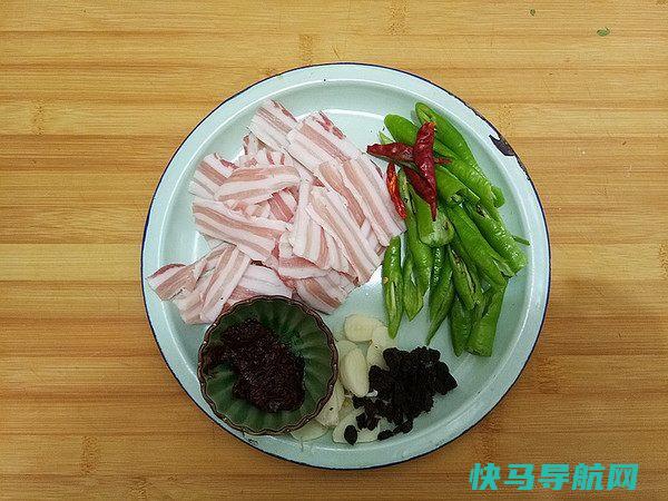 五花肉里加上这个竟然这么好吃，作为午餐不油腻，绝