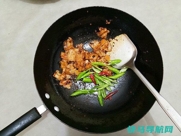 五花肉里加上这个竟然这么好吃，作为午餐不油腻，绝