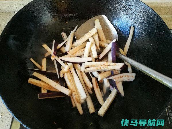 茄子和它才是天生一对，我家隔三差五就吃1次，不放