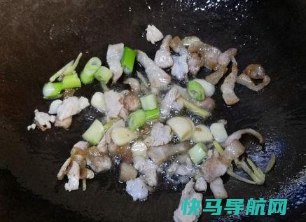 炒花菜不过油，不焯水，好吃的秘诀教您，脆嫩爽口，很香