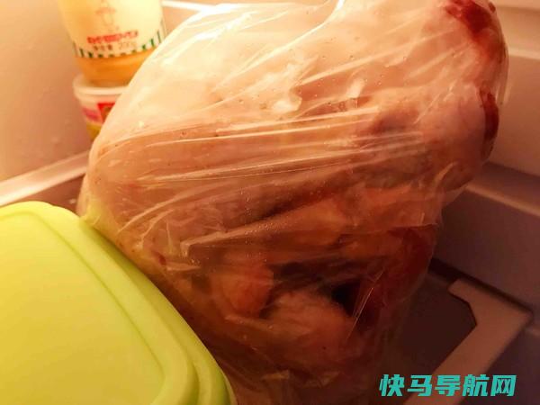 入冬后，吃啥肉不如吃此肉，不加一滴油直接焖，鲜香美