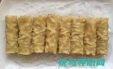 豆皮又出新吃法，这样卷点肉后一起蒸，一口一个好吃