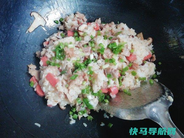 太累不想做饭，这个炒饭香糯可口，鲜嫩滑爽，10分钟就