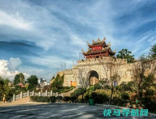 全国十大值得一去的4A景区，神农顶风景区、丹霞山风景名胜区风景美