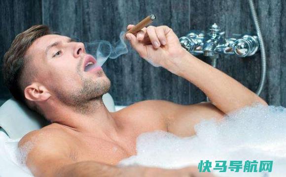 男性洗冷水澡还是热水澡更好？